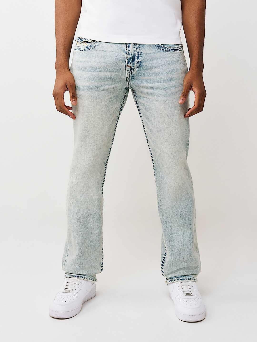 TRUE RELIGION JEANS RICKY BIG T FLAP 34IN PLAYMAKER FADED INDIGO LT WASH