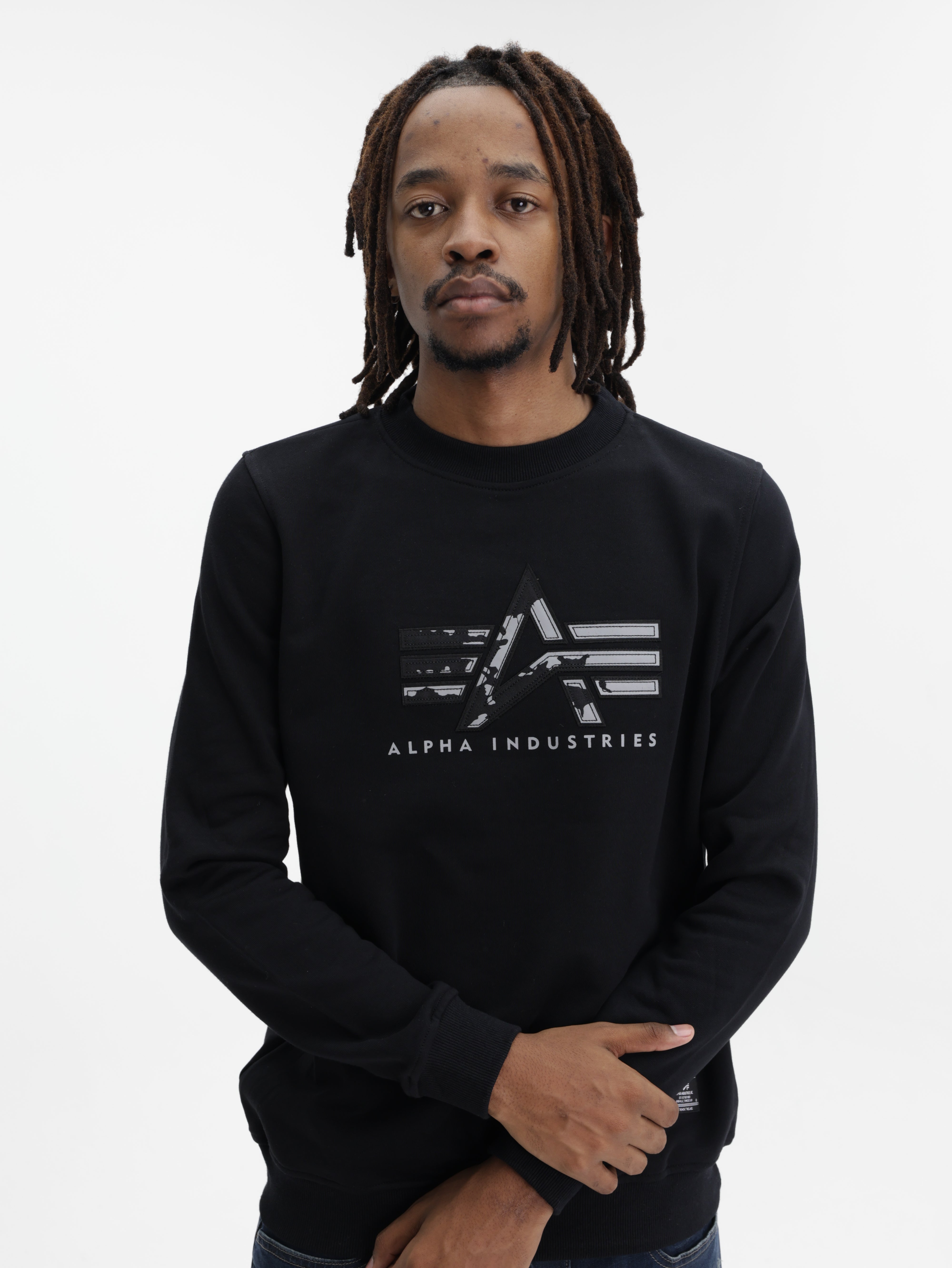 Alpha Sweater Ai Applique Black