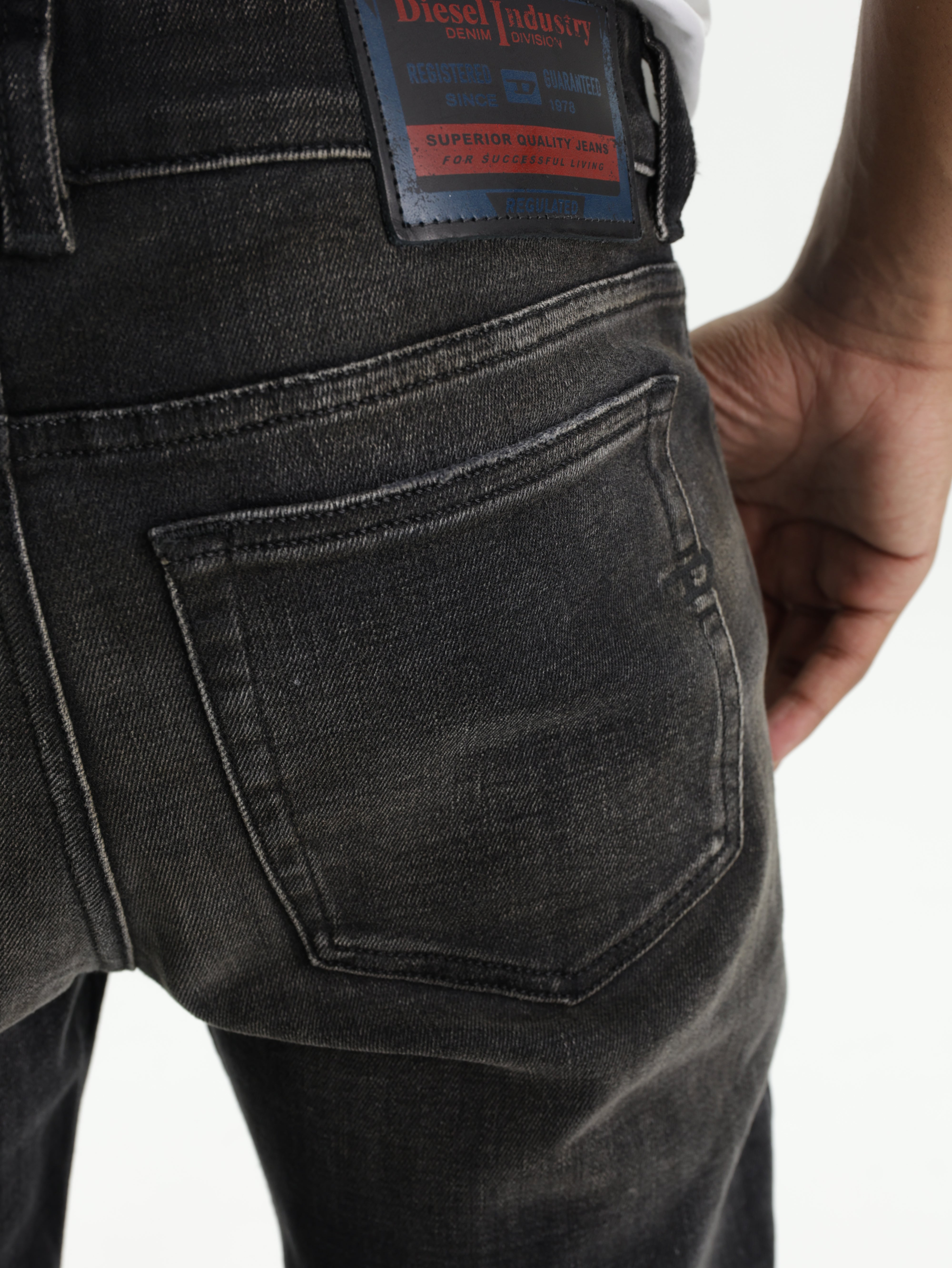 Diesel Jeans 1979 Sleenker Black