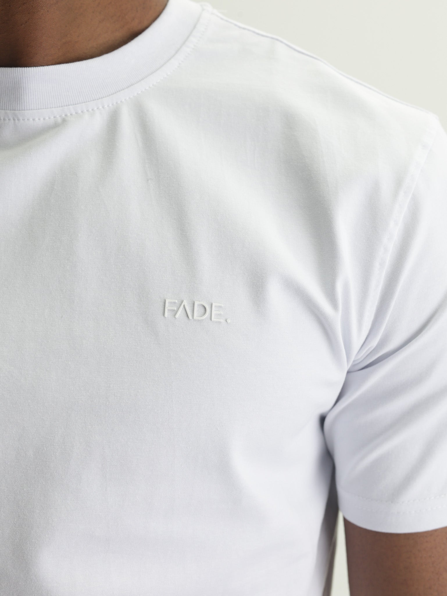 Fade T-Shirt Essential Slim Fit White